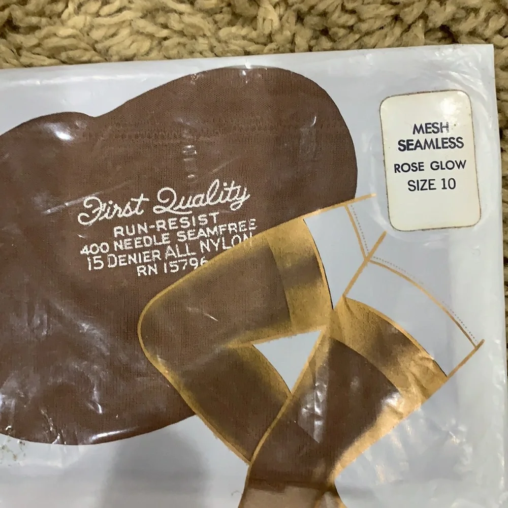 New! Antique Vintage 4 packs of hosiery - Picture 6 of 13